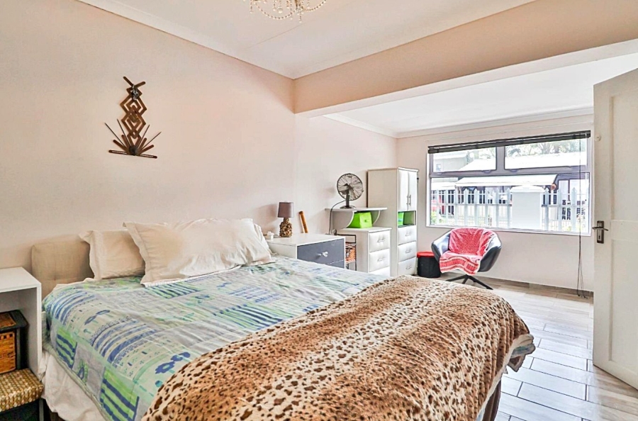 4 Bedroom Property for Sale in Knysna Central Western Cape